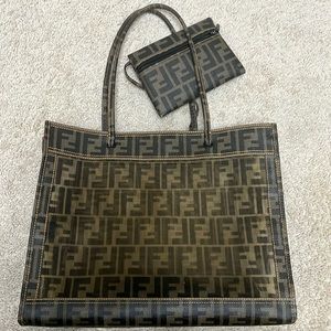 Authentic Fendi beach/carry oversized bag.